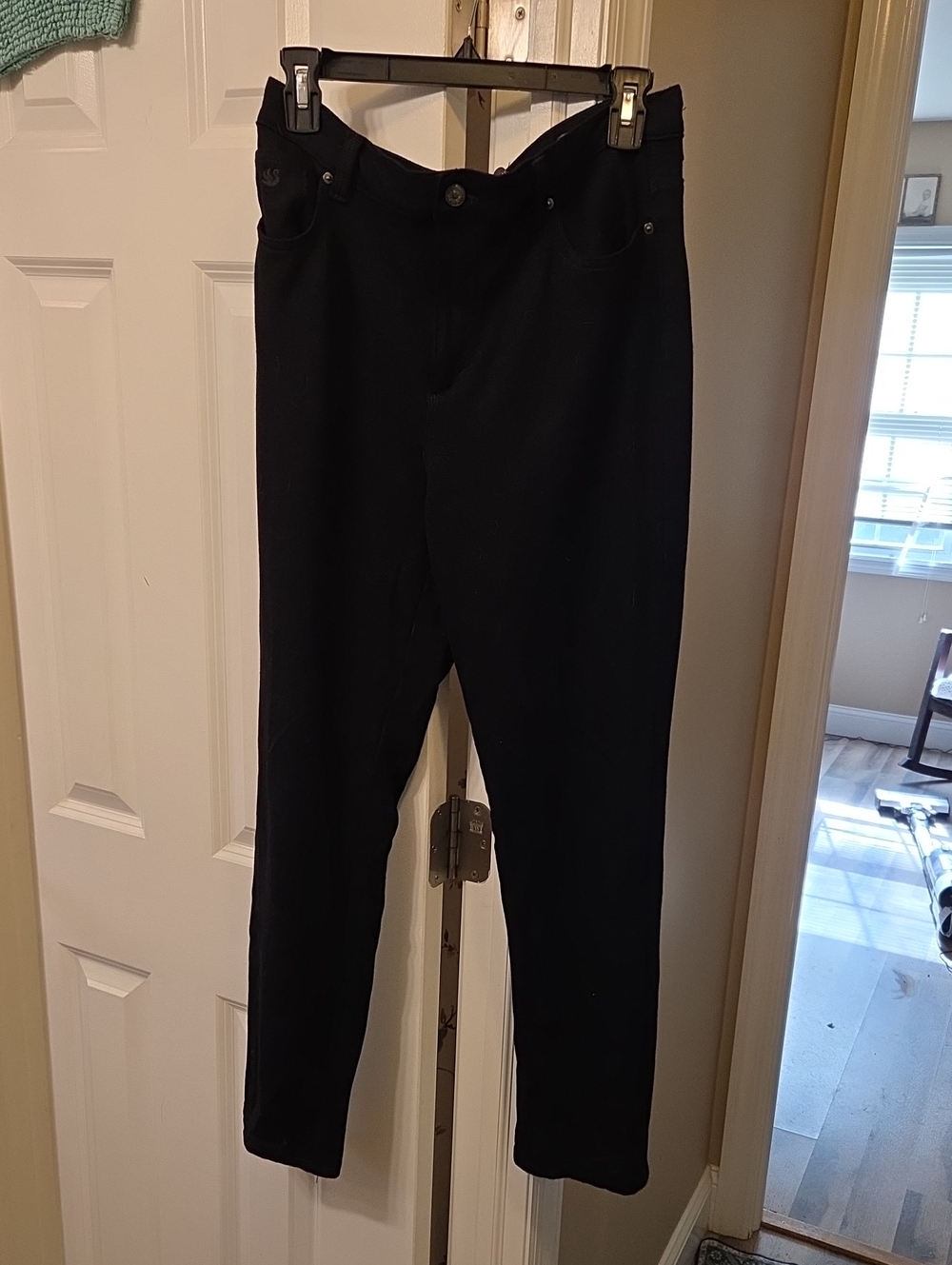 Gloria Vanderbuilt Black Skinny Women’s Jeans - Stretch Slim Fit